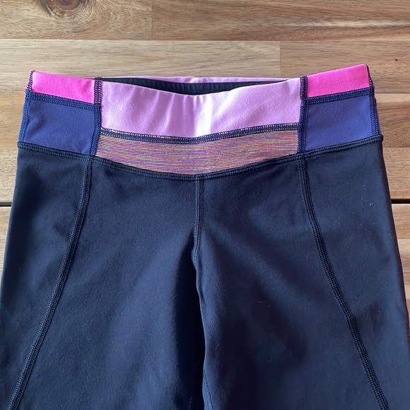 Lululemon Gather & Crow Crop *Full-On Luon size 2 - Picture 8 of 8
